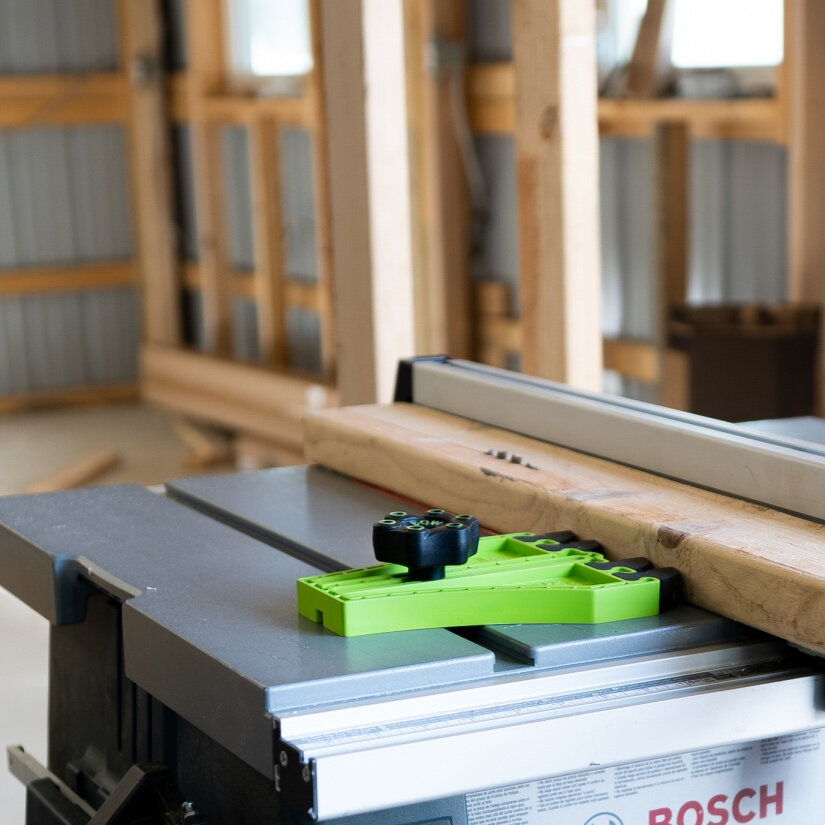 Portable Saw Featherboard