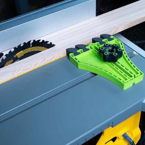 Portable Saw Featherboard